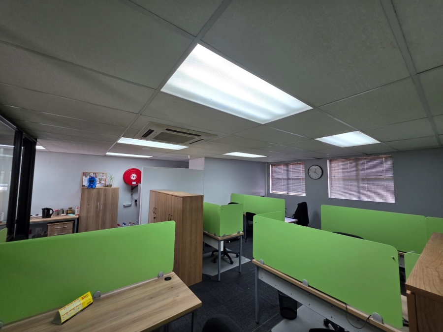 To Let commercial Property for Rent in Langenhovenpark Free State